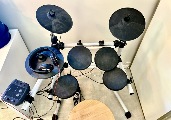 The drum equipment