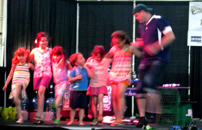 Junkyard teaches children to dance.